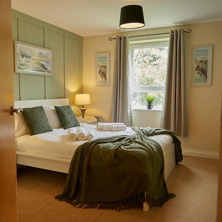 Stylish 2-Bedroom Apartment With Free Parking Halifax Buitenkant foto